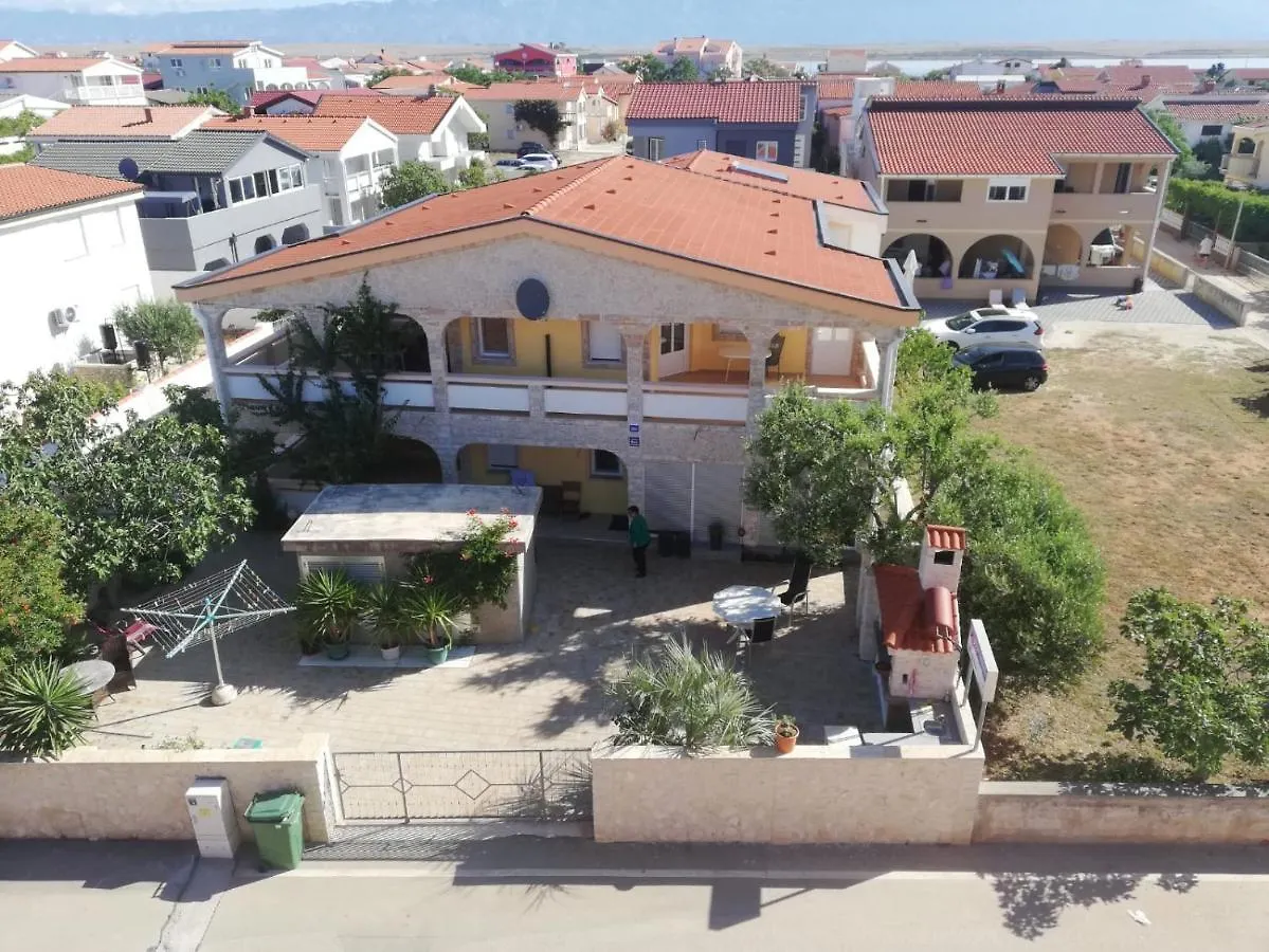 Apartment Apartements Delfin Vir