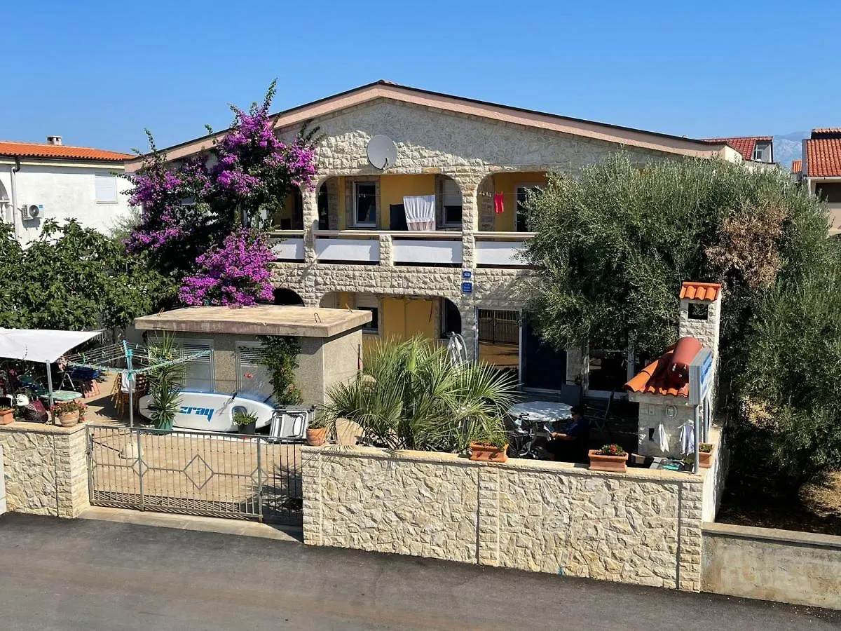 Apartements Delfin Vir Apartment
